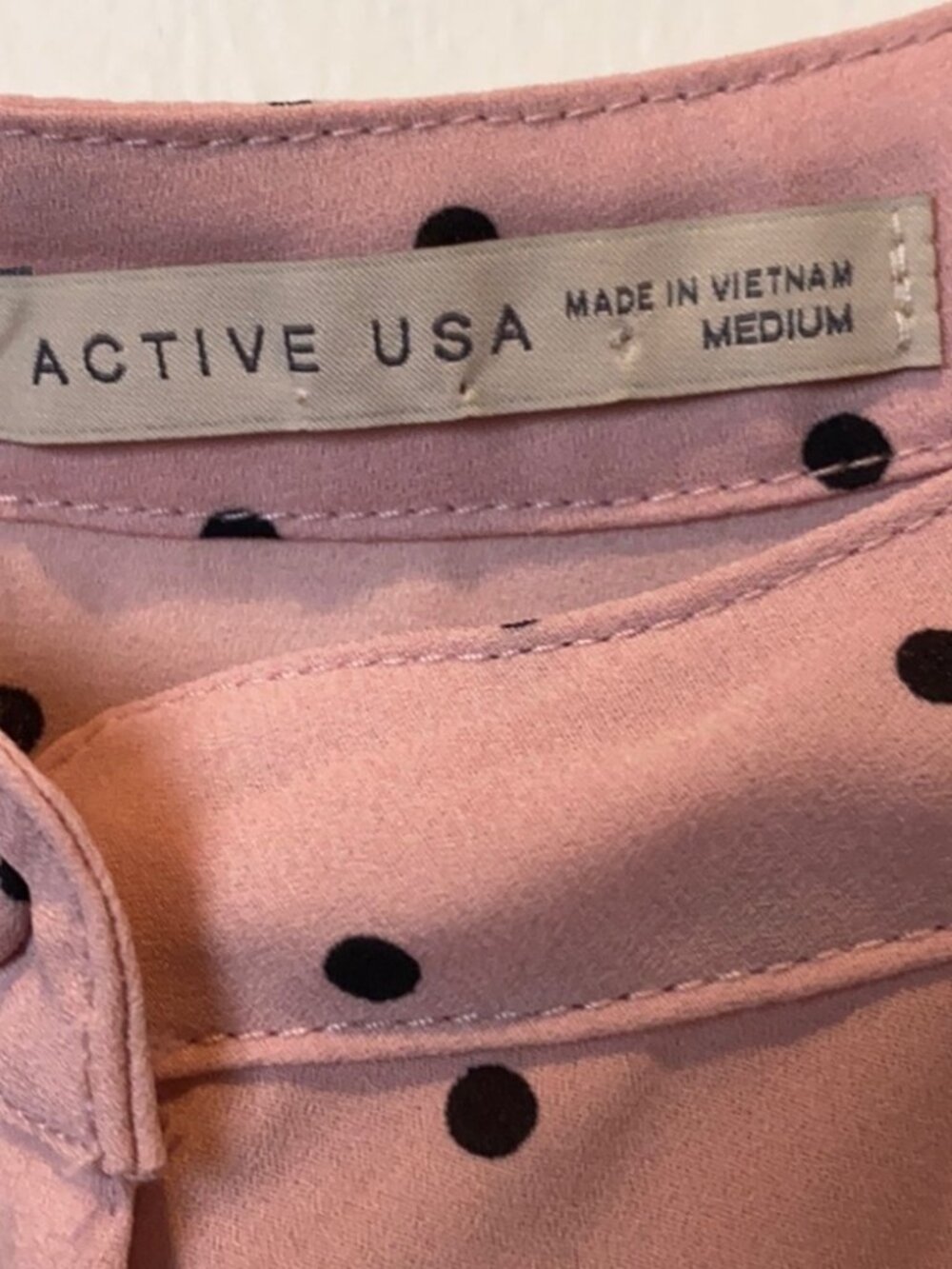 Active USA polka dot blouse. Size medium - Picture 5 of 6